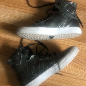 Boys Supra high top tennis shoes. Never Worn!